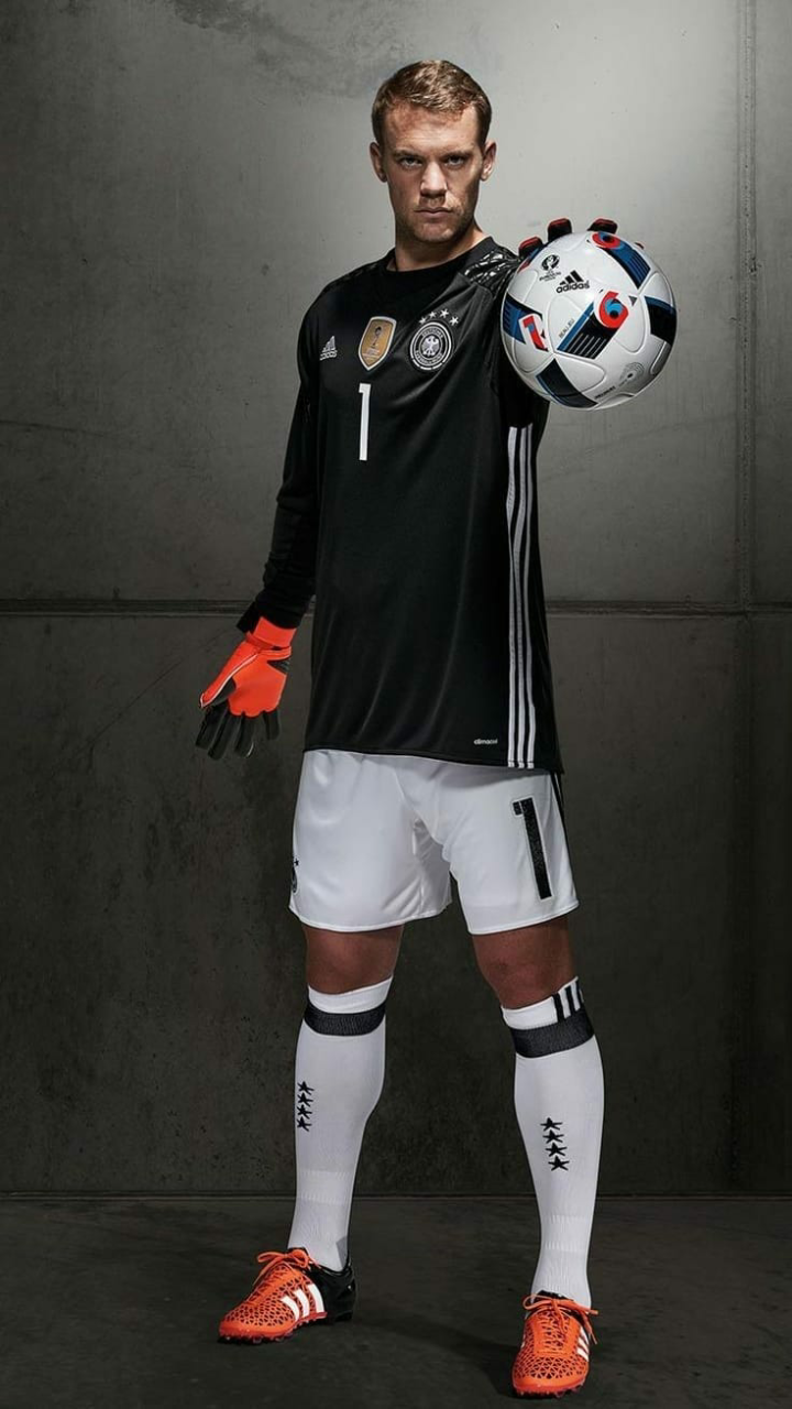 720x1280  Manuel Neuer High Resolution Stock Фотографии и изображения - Alamy