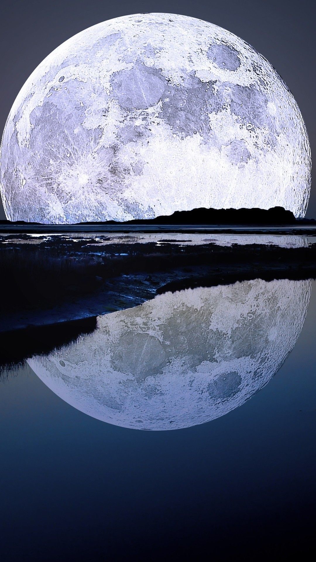 1080x1920   Moonlight Reflection HD обои - обои Cave