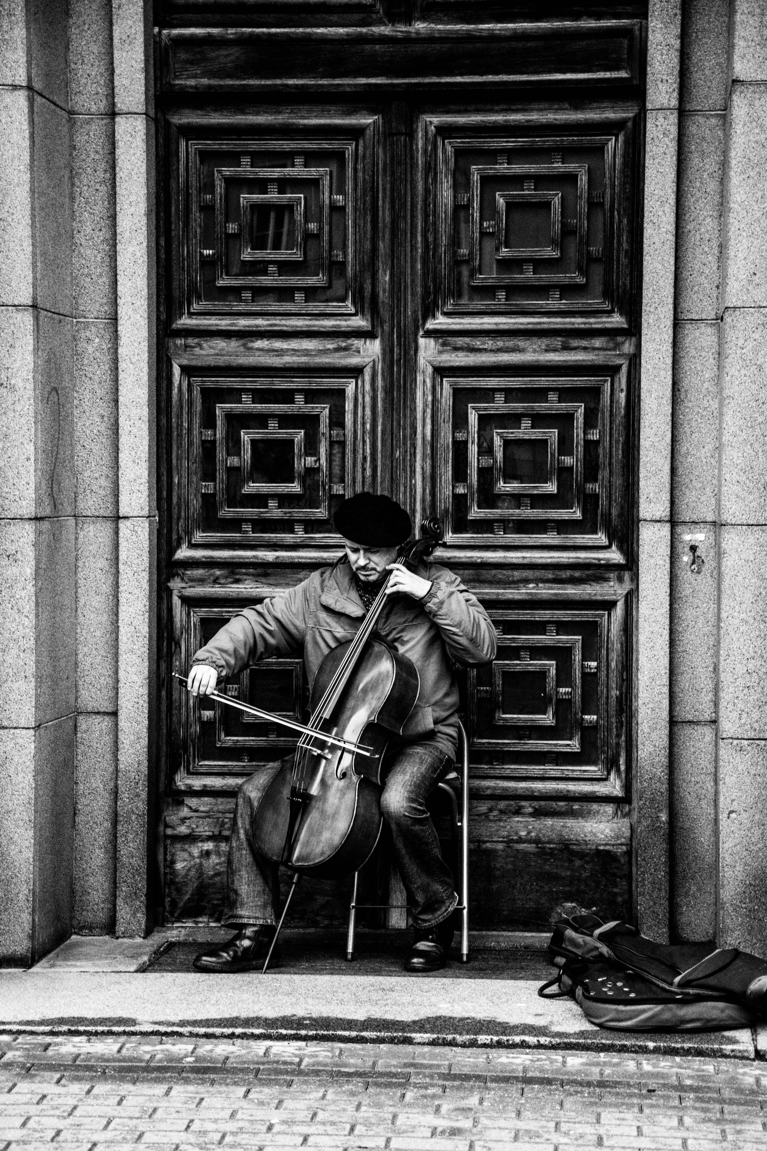 1536x2304  Music on the Streets of Riga Latvia: Photography Wallpaper - Wallpapers For Tech