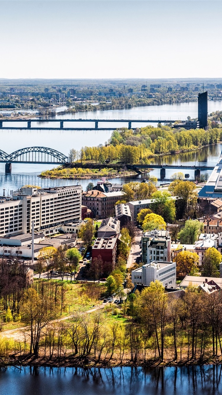 750x1334  Latvia Рига городские дома мост через реку деревья 750x1334 iPhone 8/7/6 / 6S wallpaper background picture image
