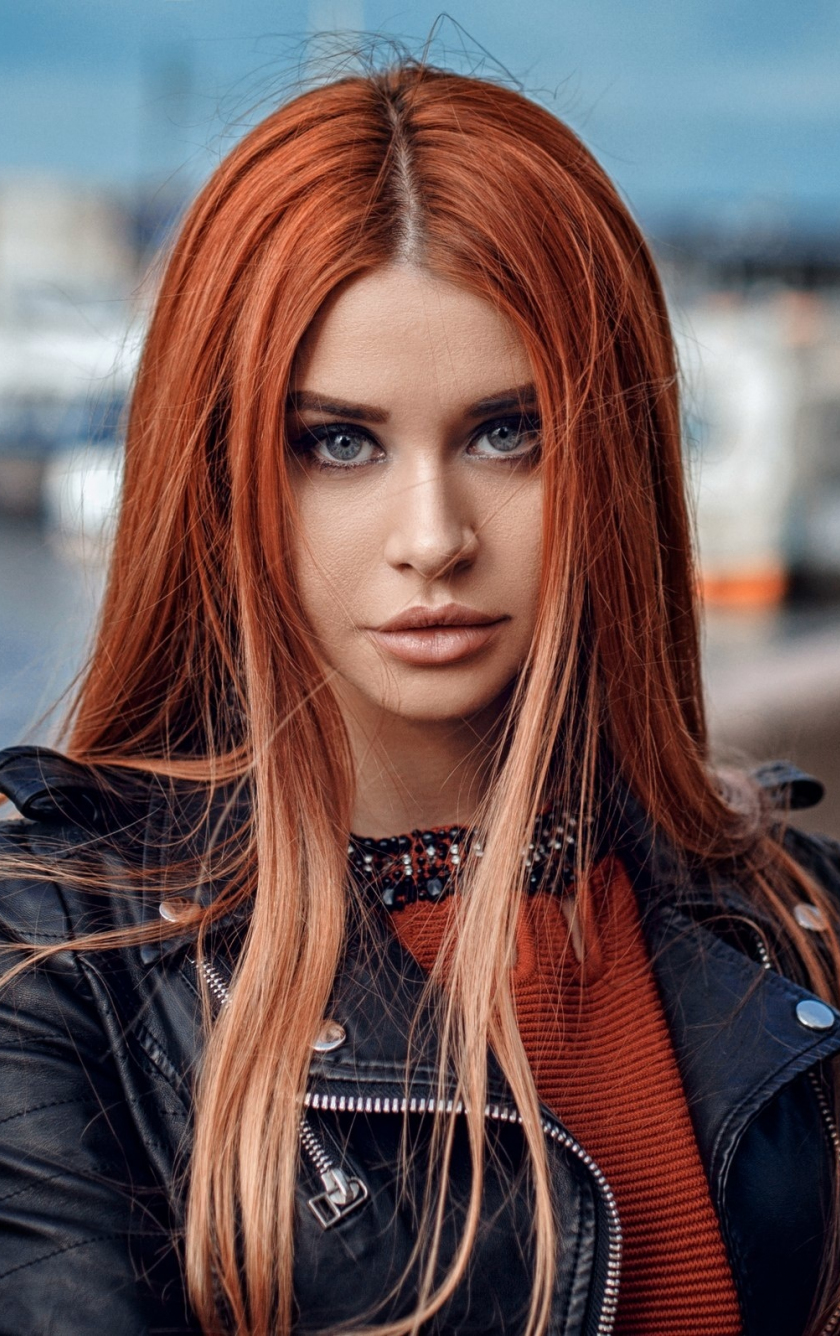 840x1336   Скачать 840x1336 обои рыжая кожаная куртка девушка модель взгляд iphone 5 iphone 5s iphone 5c ipod touch 840x1336_Redhead image background 408__ Девушка зимой обои - iPhone Wallpapers: iPhone Wallpapers