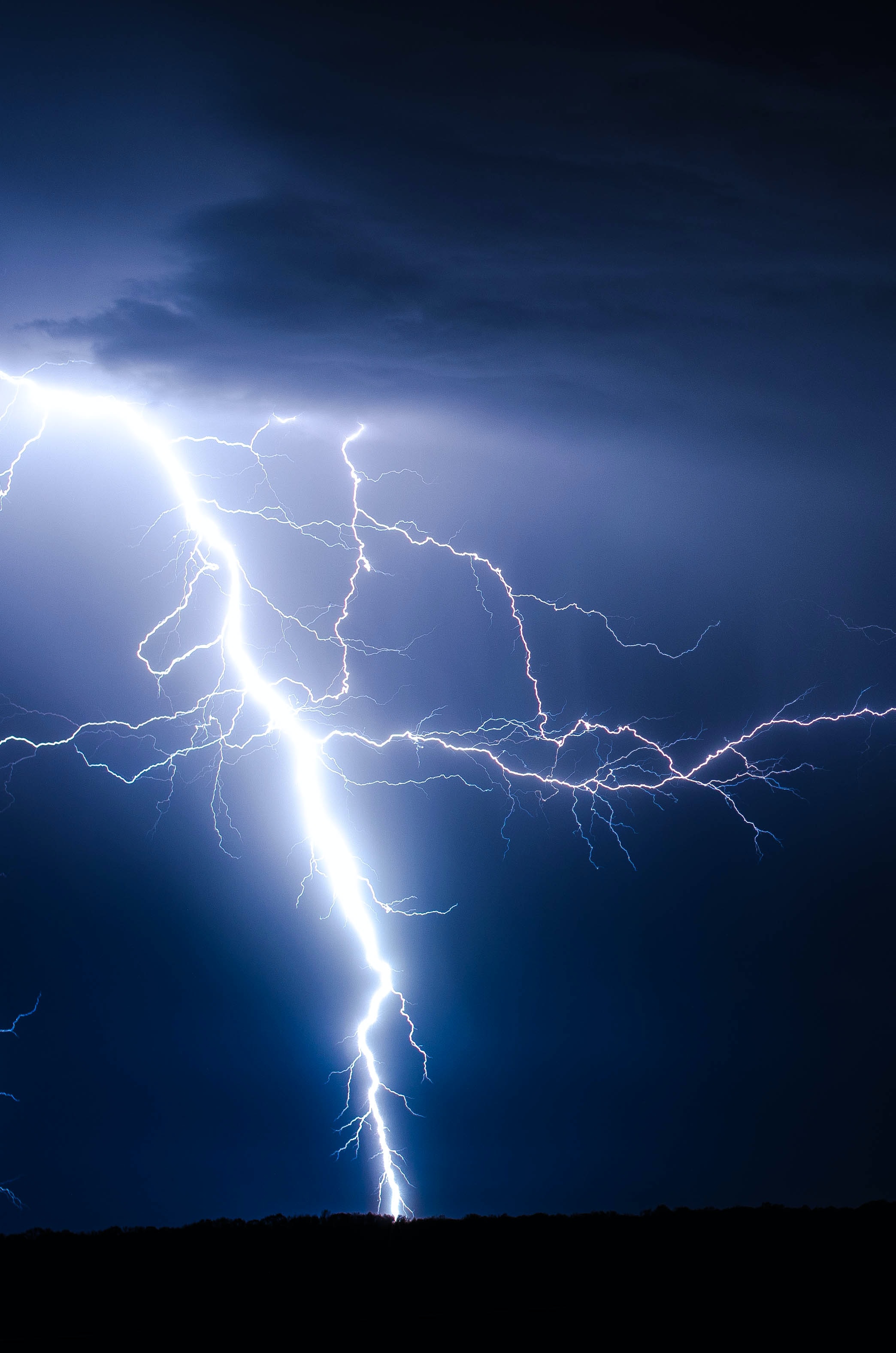 2088x3152   Lightning Storm Wallpapers (67+ фоновых изображений) 