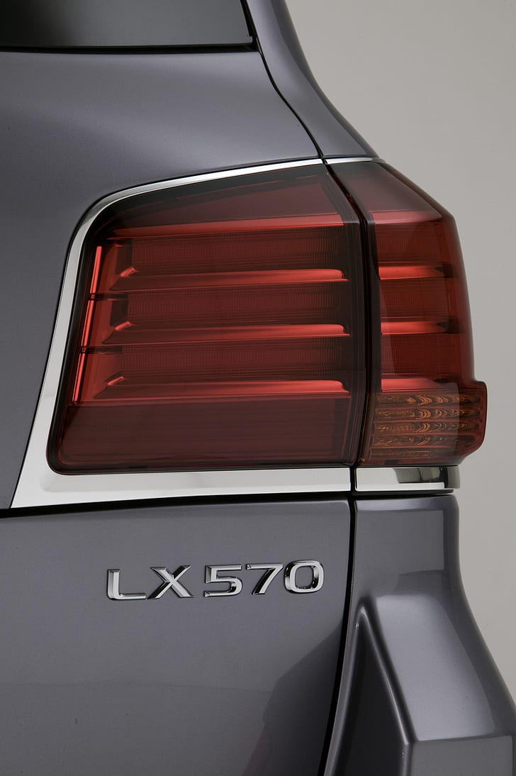 728x1094  Lexus LX 570 Wallpaper for iPhone 8