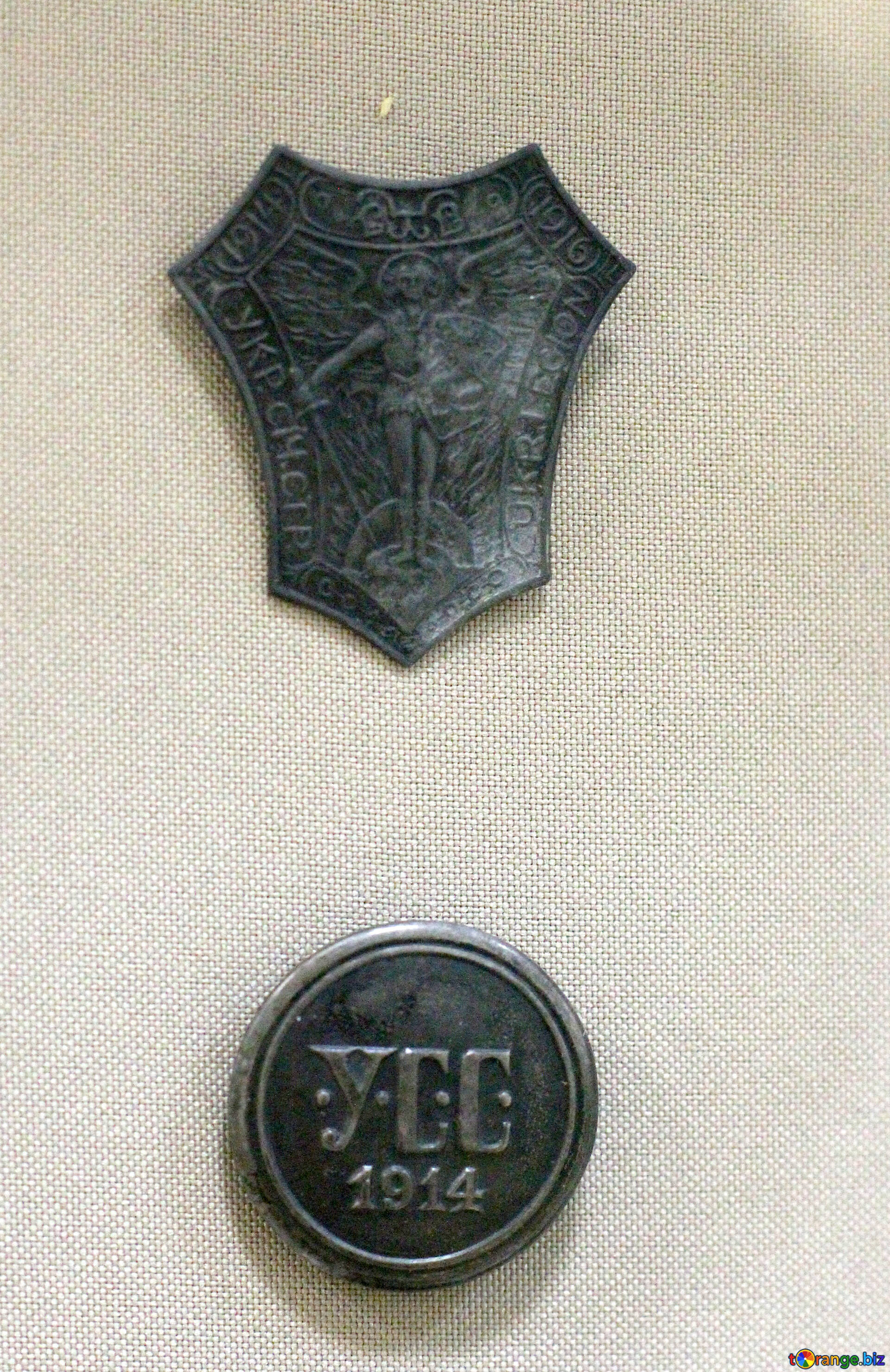 1920x2959  hd Украина флаг unsplash