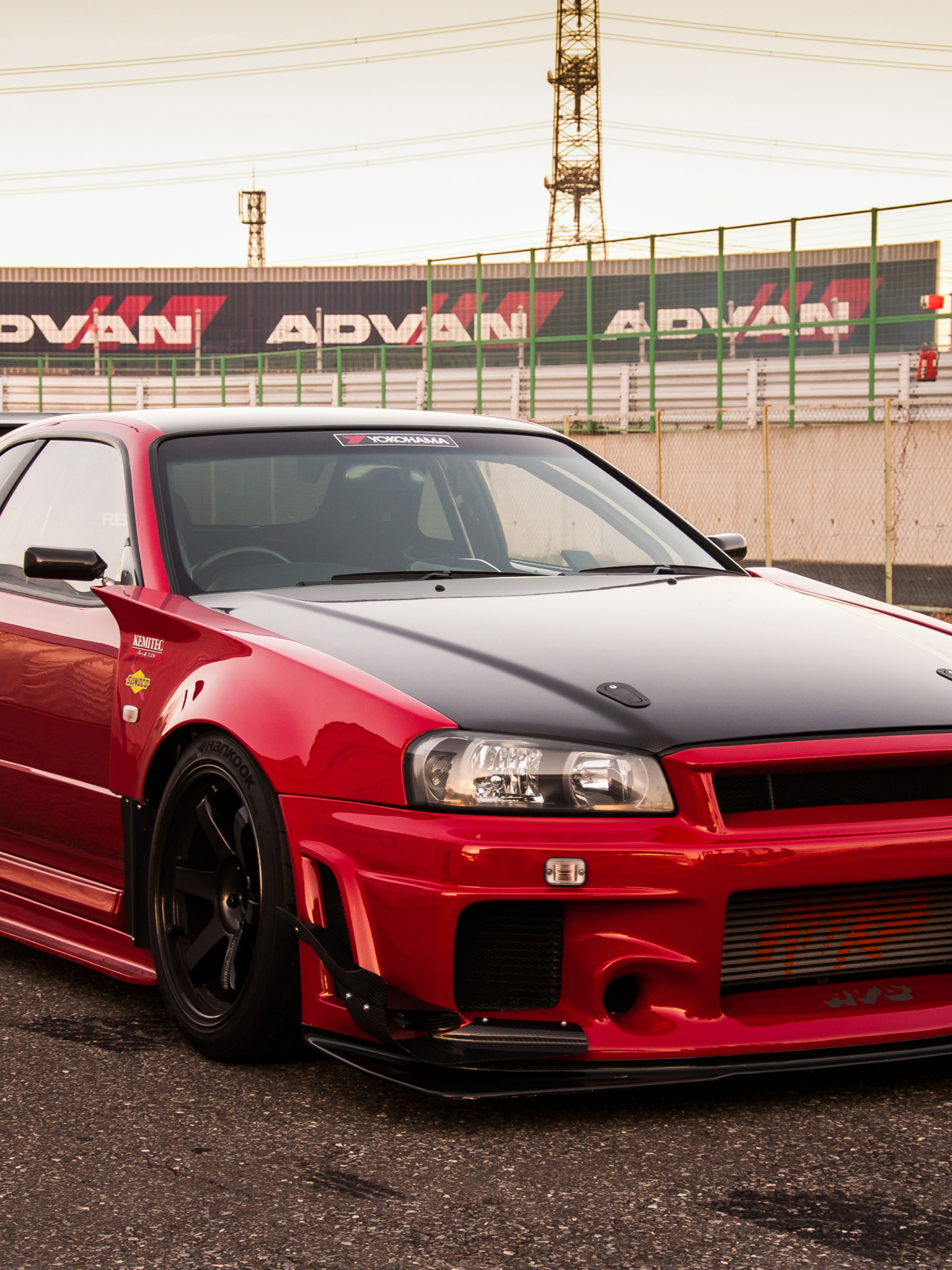 Nissan Skyline GTR r34 красный