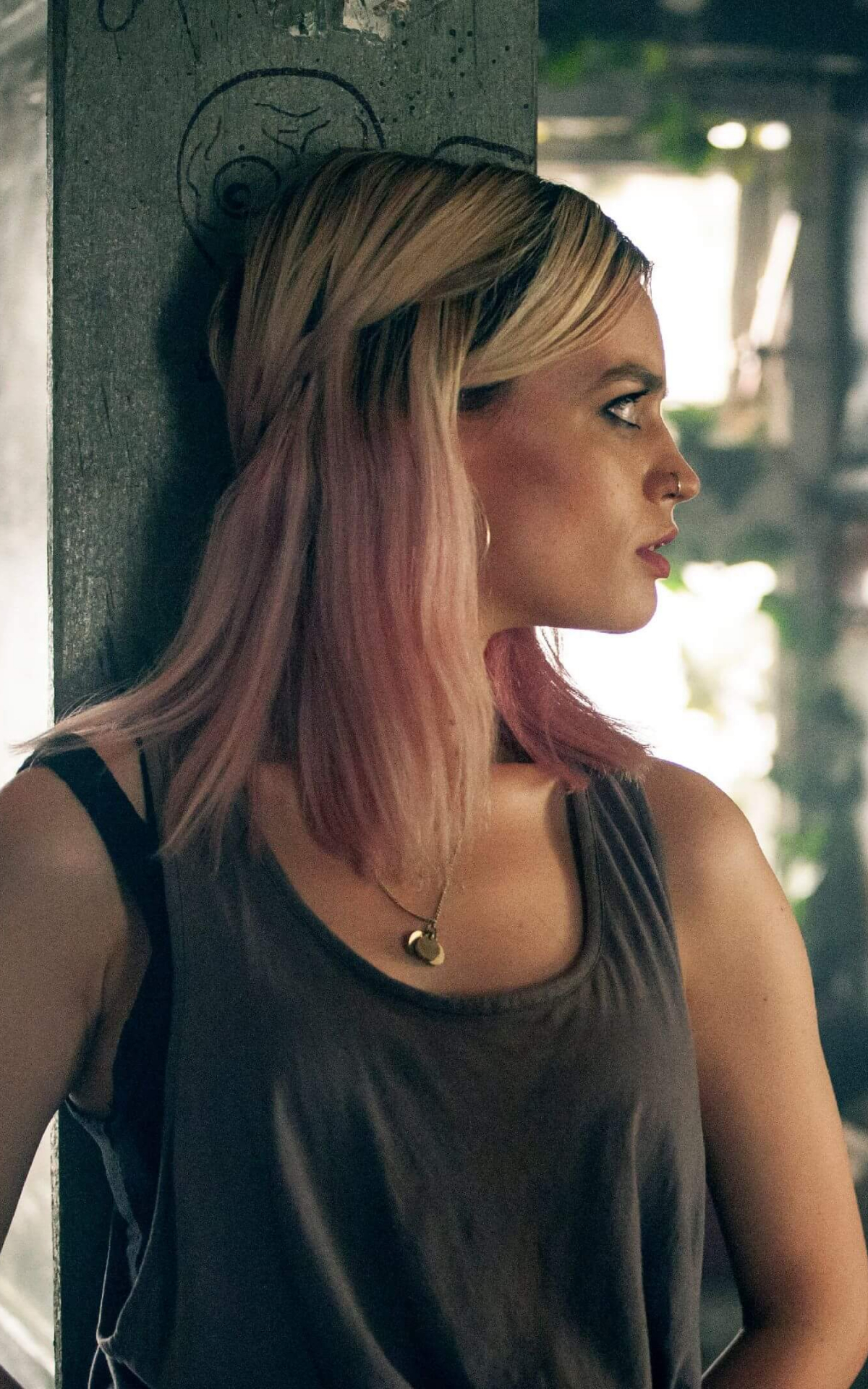 1200x1920  SEX Образование, дружба, Эмма Макки, Мэйв HD на мобильном Peakpx