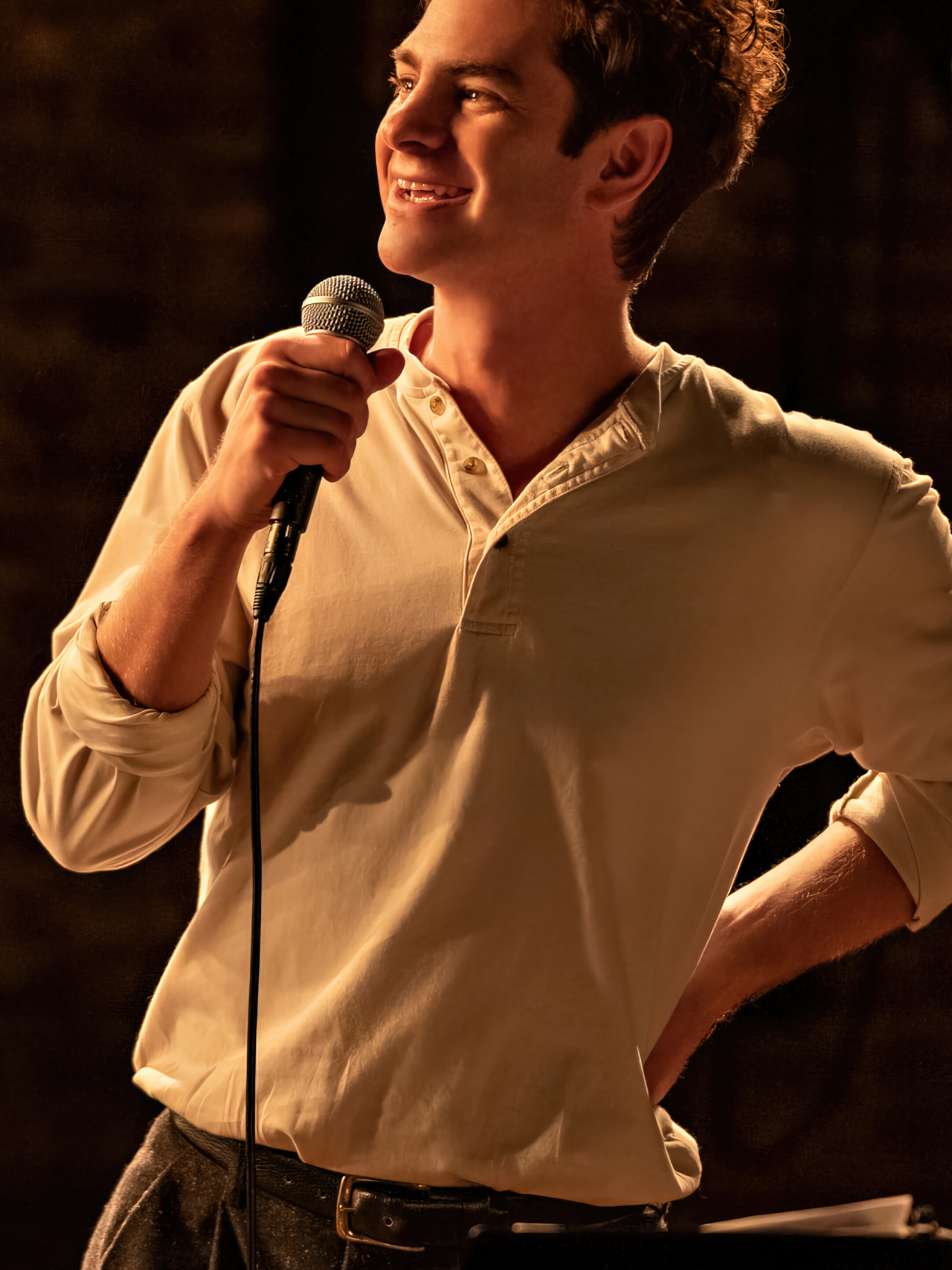 1536x2048   Андрей Гарфилд фон | Whatspaper 