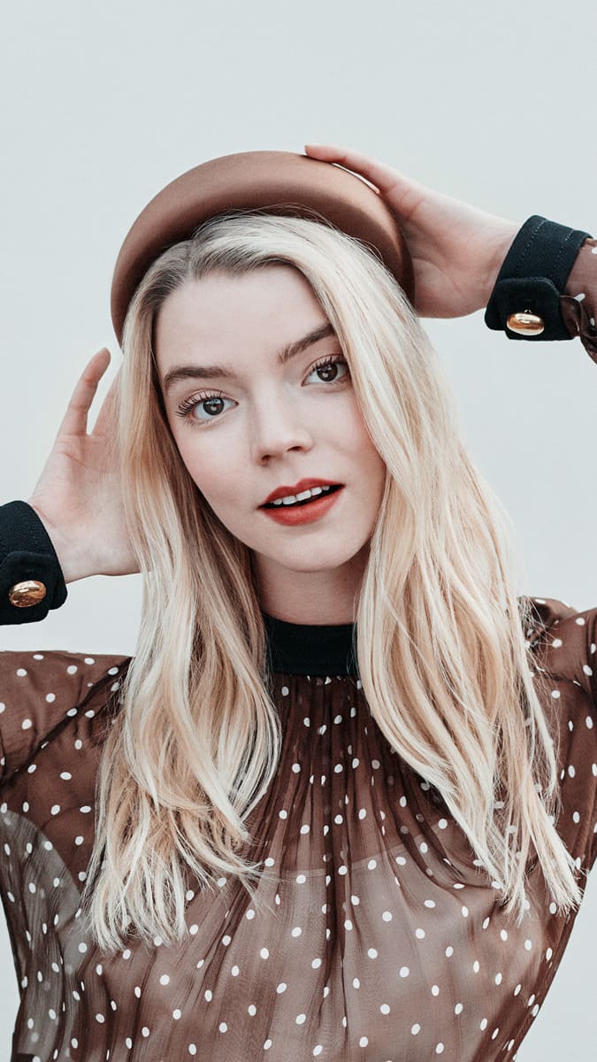 675x1200  anya taylor-joy #women #axtress #blonde #sweater простой фон, глядя на зритель #portrait # 1080p #wallpaper # hdwallpaper # de ... | Anya Taylor Joy, Anya Joy, Anya