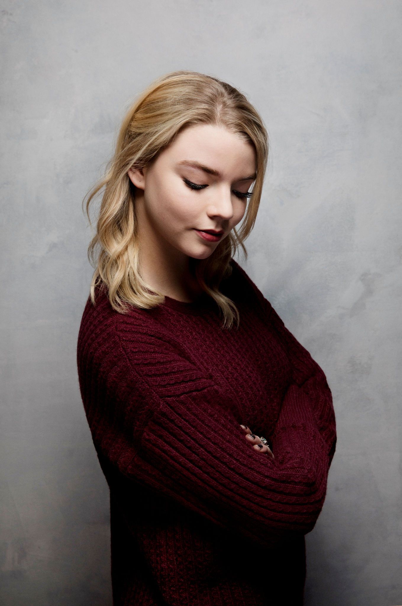 1359x2048  anya Taylor-Joy HD обои | 7 wallpapers.net 