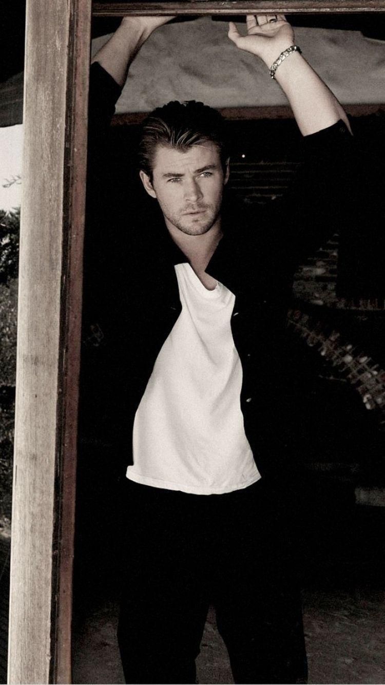 Page 2: iPhone 6 Chris Hemsworth Wallpapers HD, Рабочий стол ... | Крис Хемсворт, Крис Хемсворт Тор, Hemsworth