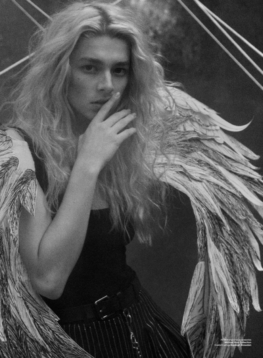 880x1200  hunter Schafer Wallpapers - Верхний бесплатный охотник Schafer Фон - WallpaperAccess