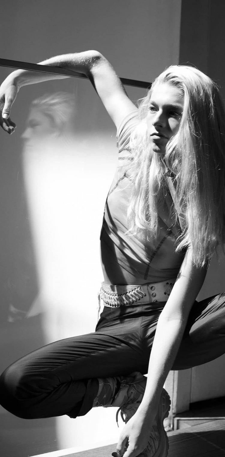 750x1522  290 охотничьих идей Schafer | Hunter, Euphoria, красивые люди 