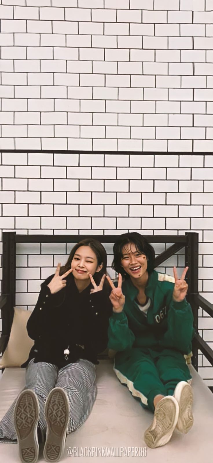 736x1595  Hoyeon Jung Wallpapers - Top Free Hoyeon Jung Backgrounds - WallpaperAccess