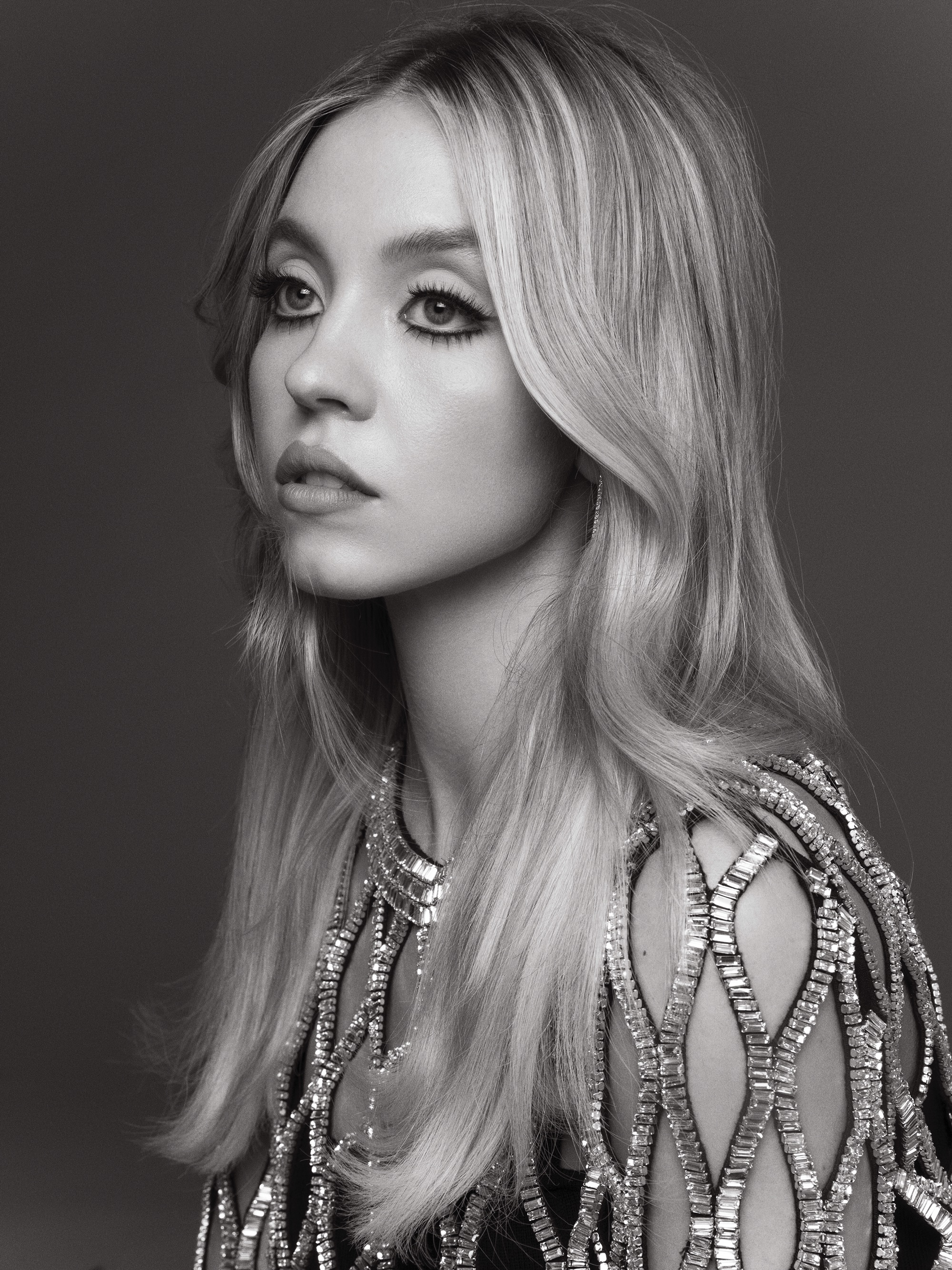 2000x2667  euphoria Cast - Sydney Sweeney - LocksScreens