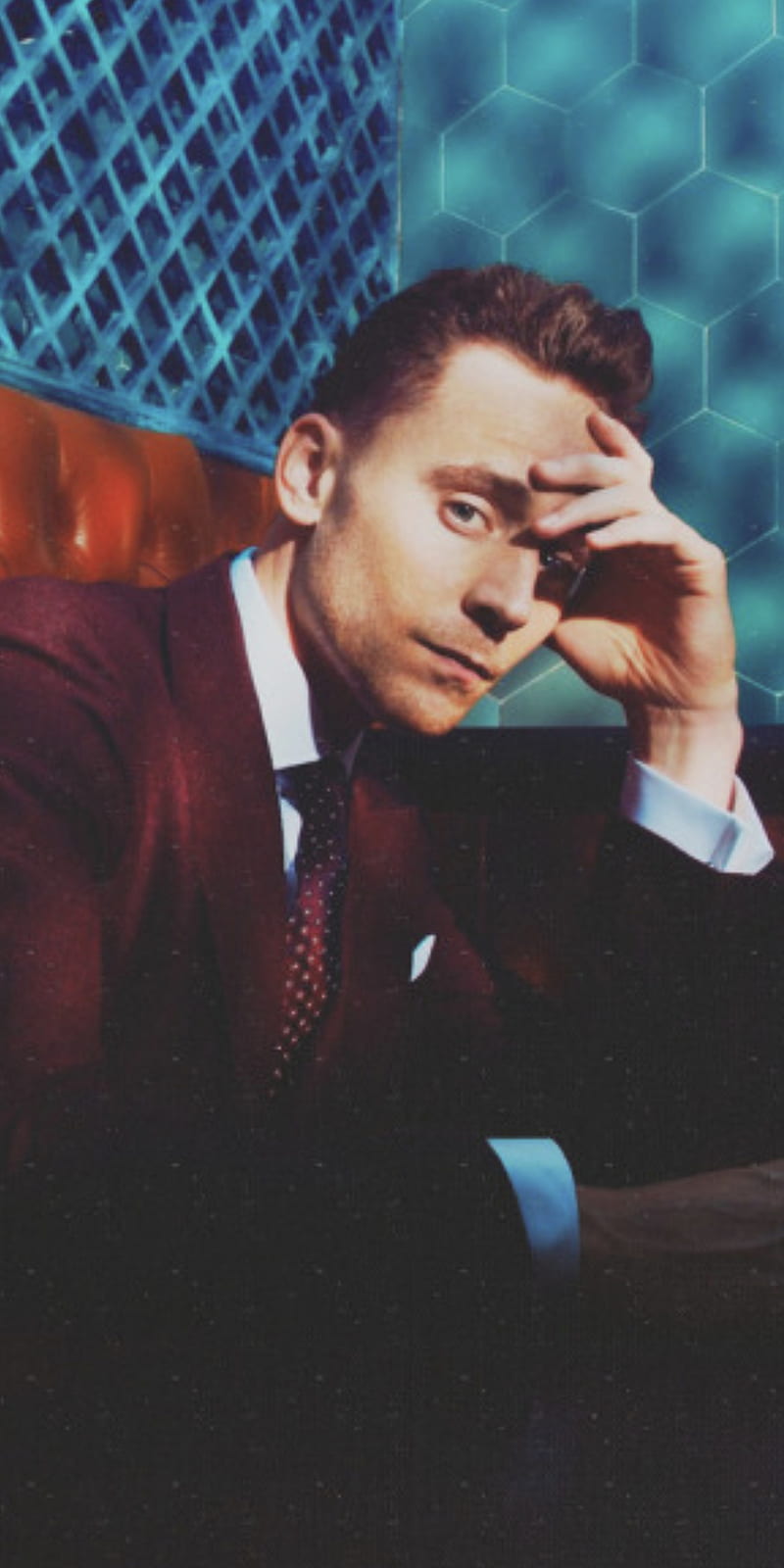 800x1600  TOM HIDDLESTON MEAM Знаменитость на мобильном РИСУНОК ЗАГРУЗКА ИЗОБРАЖИЙНИЙ ИЗБРАЖИЯ 