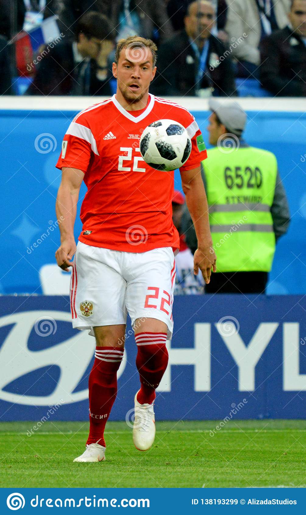 1005x1689  artem dzyuba FC Спартак Москва Москва его Редакционное Стоковое Фото - Стоковое изображение |. ShuttTerstock