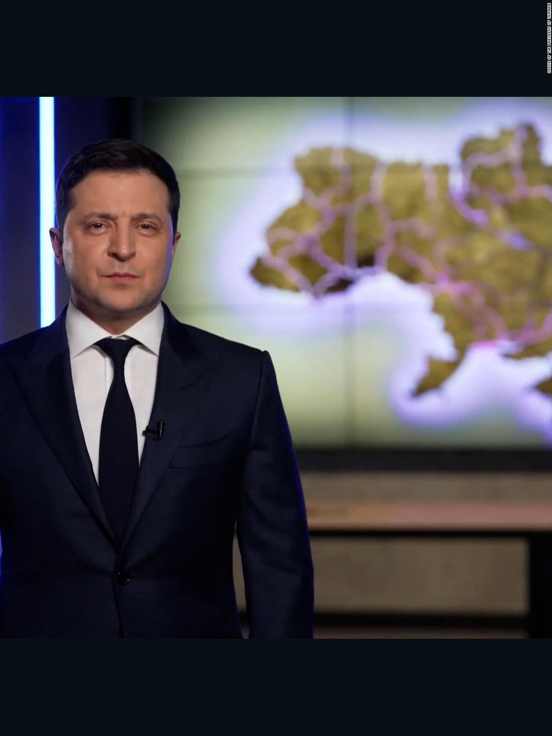 1100x1467  Volodymyr Zelensky президент Украины его жена Редакционное Стоковое Изображение - Стоковое изображение Shutterstock