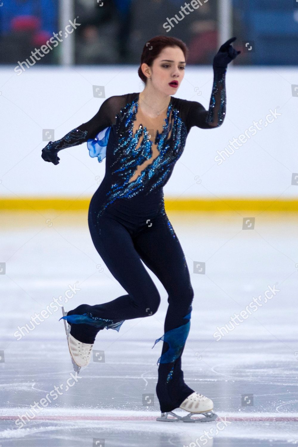 1000x1500  evgenia Meddedeva Россия конкурирует в высоком разрешении stock photography and Images - Alamy