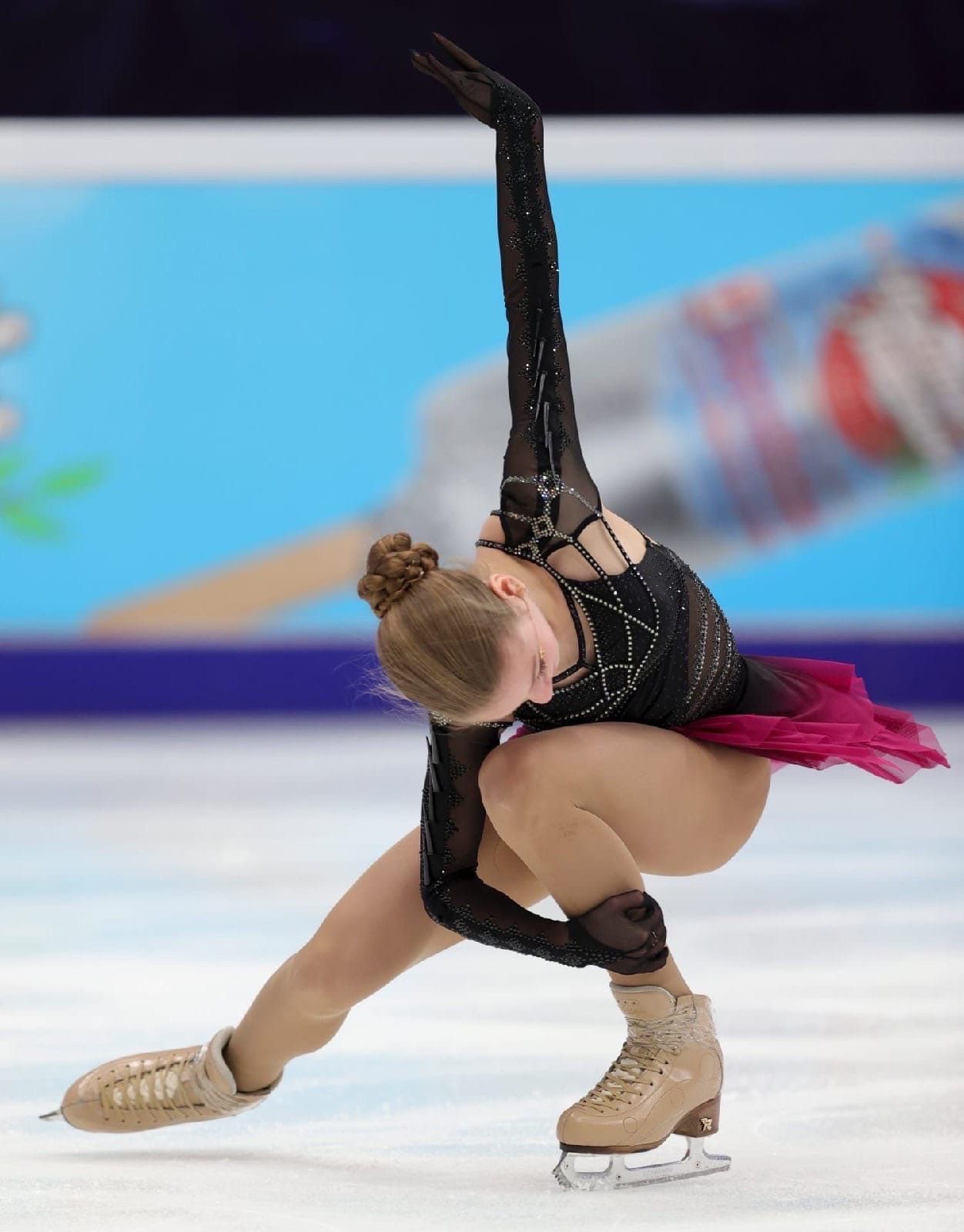 1252x1600  danielle Err в Twitter: \ "Александра Трудована России покидает свою короткую программу в 2021 году скейта Америки в Лас-Вегасе, Н.В. ? Danielle Err / Skate Canada 2/3 HTTPS: //t.co/ylru6Shsjq \" / Twitter