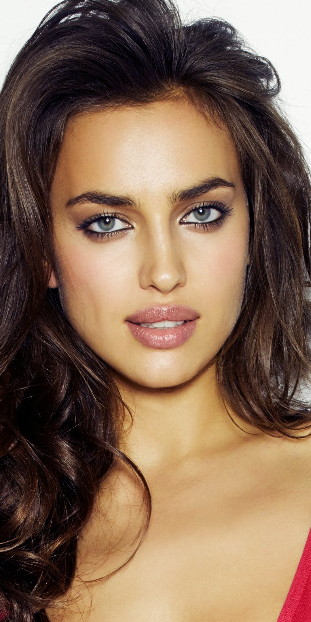 celberity Irina Shayk - Mobile Abyss