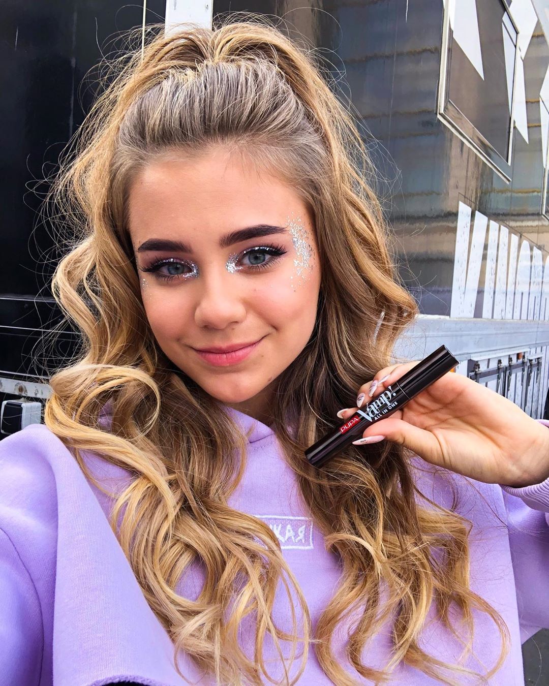 1080x1350   Иди на Тему «Катя Адушка» (42) | Позы девочек, Иди для фото, Блогерский стиль 