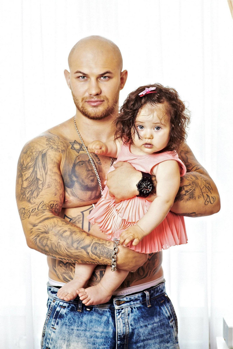 800x1200  Geegun Фото 3 из 59 фото, обои - Фото # 507001 - ThePlace2