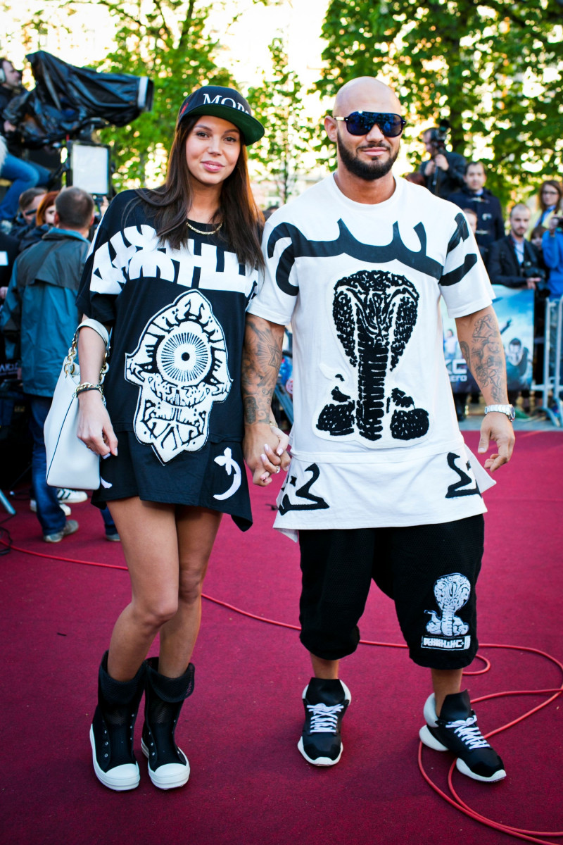 800x1200  Geegun Фото 14 из 59 фото, обои - Photo # 515325 - ThePlace2