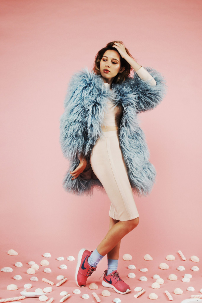 800x1200  kate Clapp Photo 7 из 6 фото, обои - Pickepaper - ThePlace2