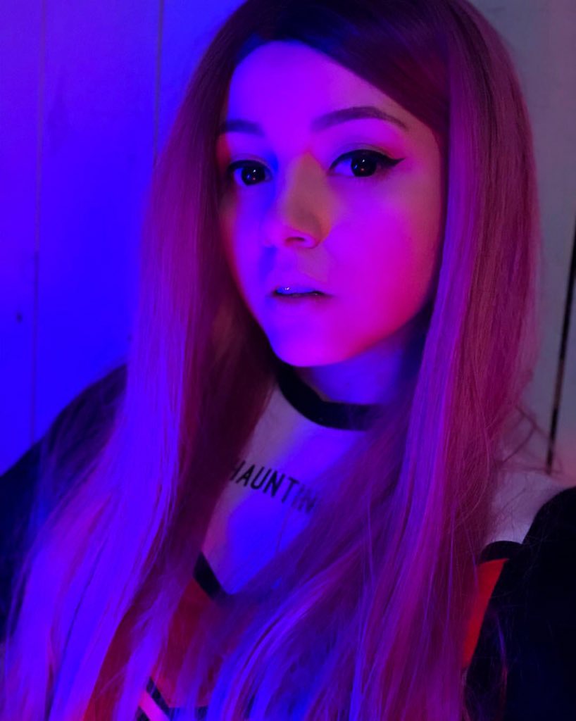 818x1024   Ольга Саксон (Olyashaa) - биография, личная жизнь, фото 