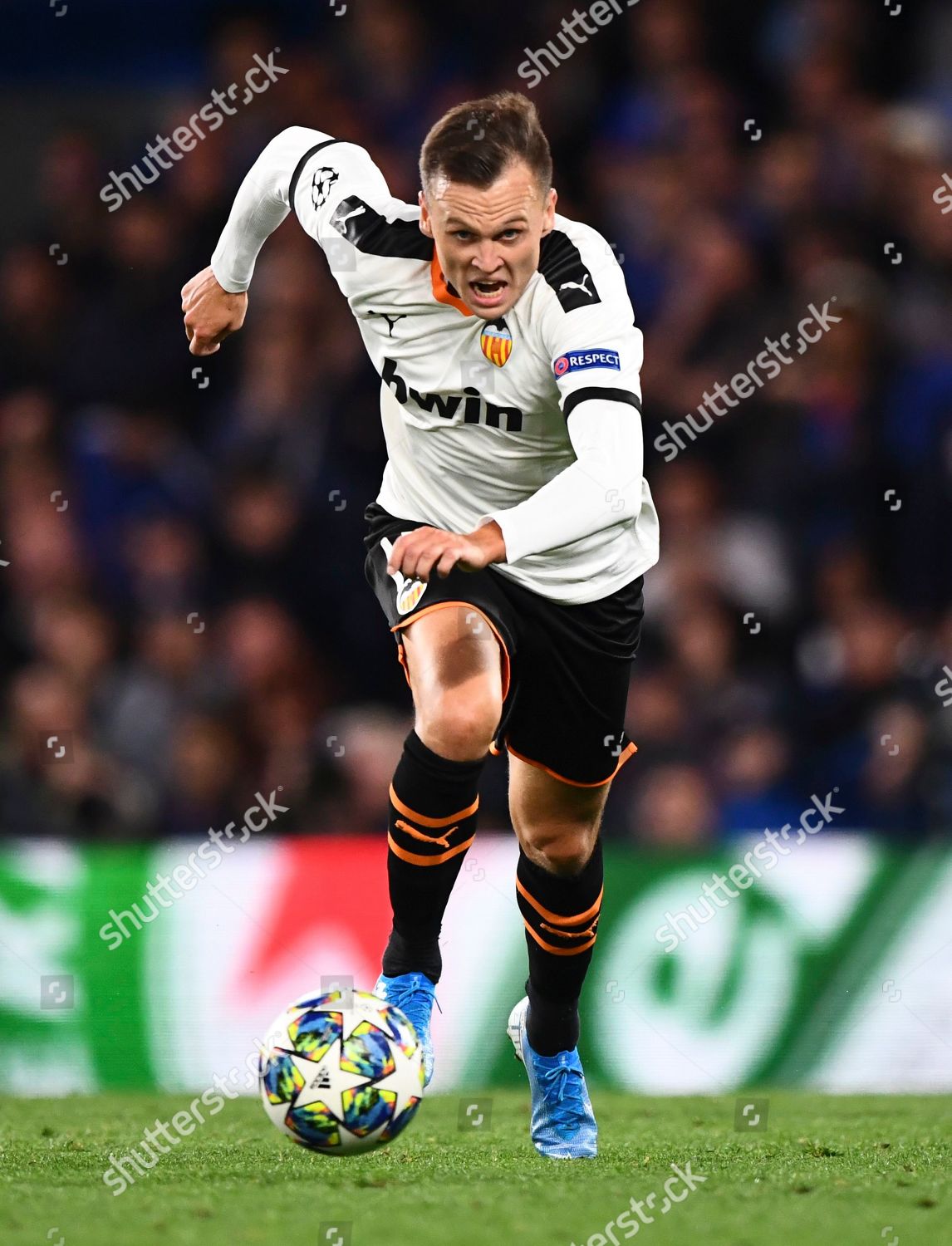 1146x1500  russia национальный футбол командной команды Денис Шеришев Денишев Редакционное Изображение - изображение спортсмена, чемпионата: 160389480