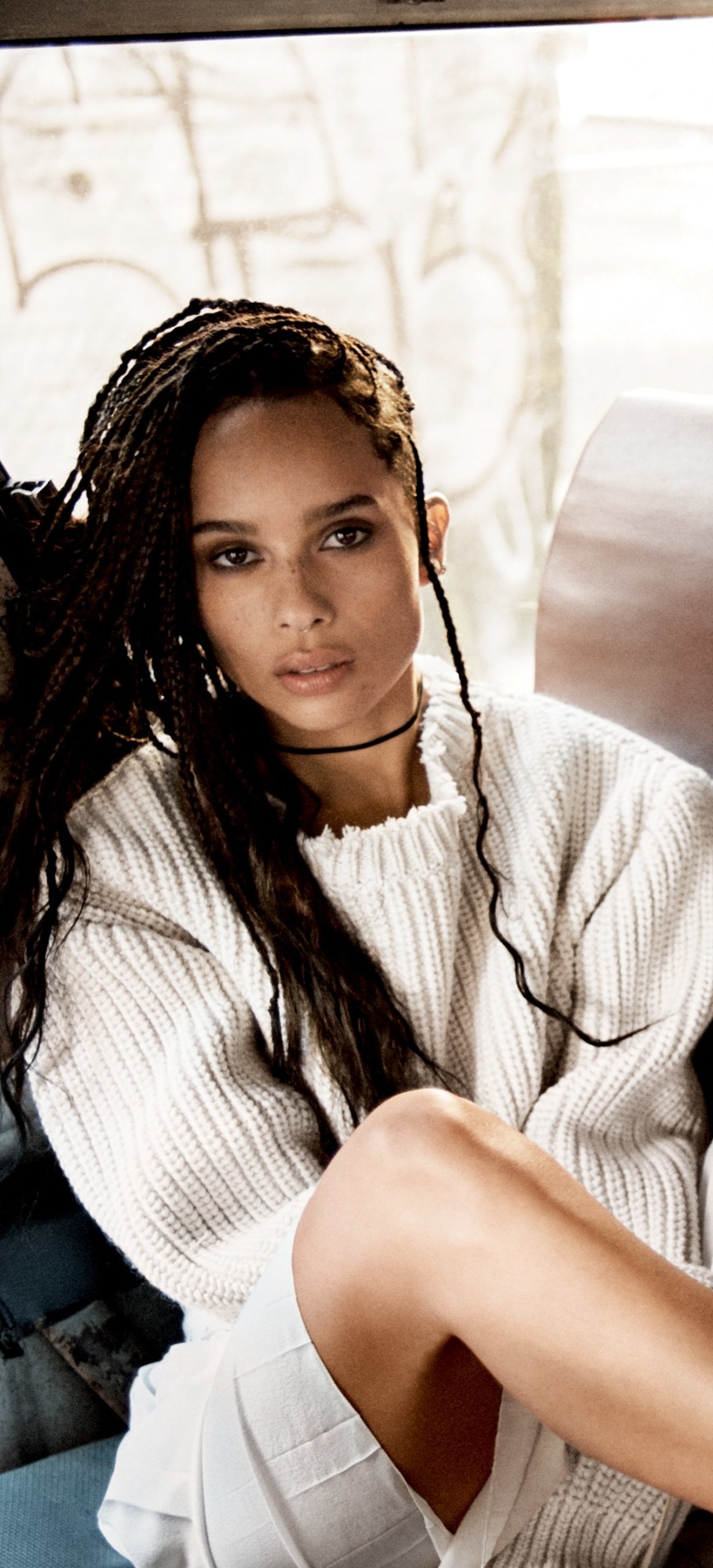 1228x2700  ZOE KRAVITZ HD Обои | 7 wallpapers.net 