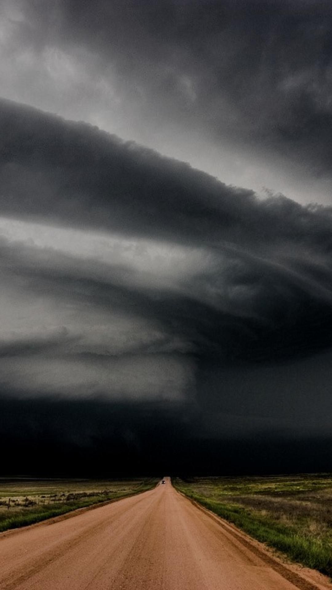 1080x1920  4K Thundertorm Wallpapers - обои Cave