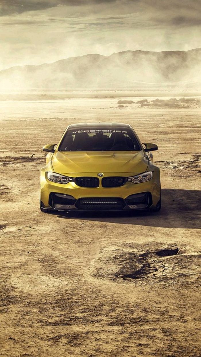 700x1244  bmw m4 Телефонные обои .