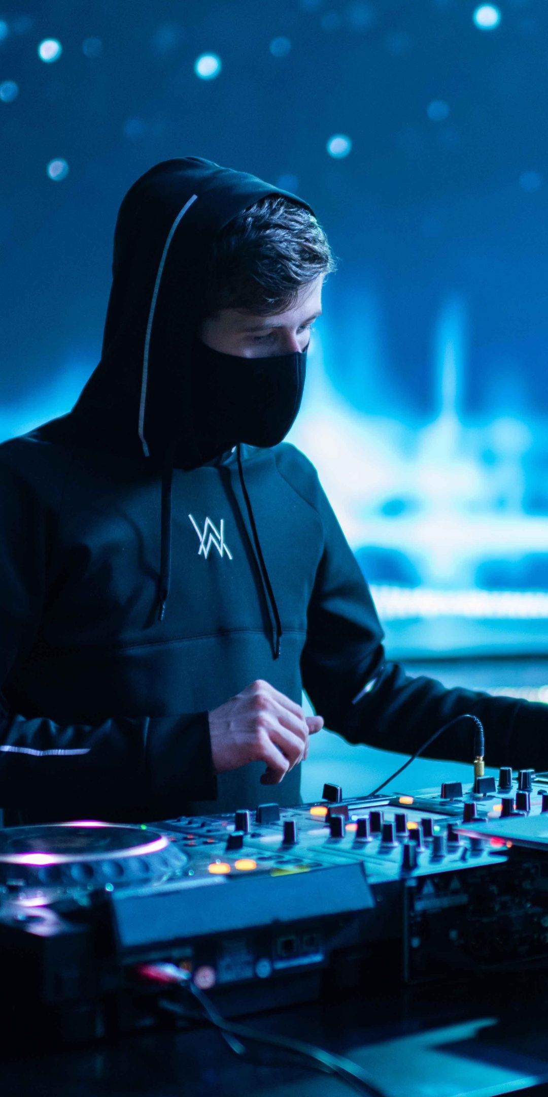 1080x2160  Alan Walker, музыкант, знаменитый DJ, 1080x2160 обоев | Walker Wallpaper, Alan Walker, Walker Logo