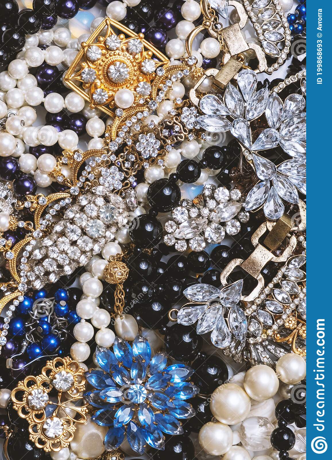 1156x1600  HD Обои: Девушка рука iPhone, Tech, Technology, Ювелирные изделия, Ювелирные Изделия | Обои flare