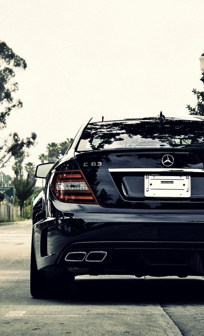 700x1154  mercedes C63 AMG Телефон Обои .
