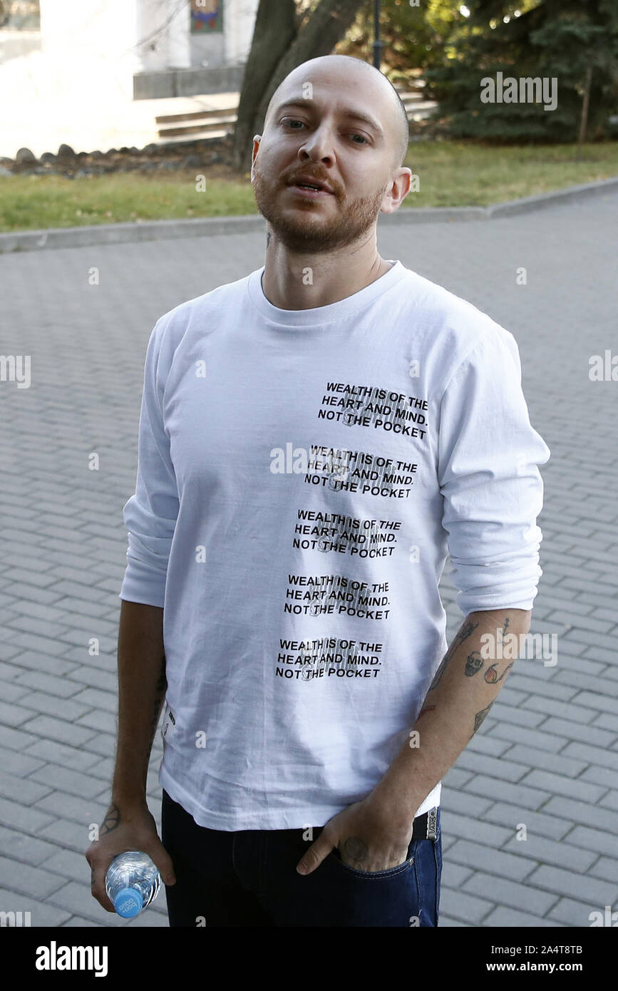 867x1390  oxxxymiron High Resolution stock photographyxxxymiron High stock photography stock photography and Изображения - Alamy