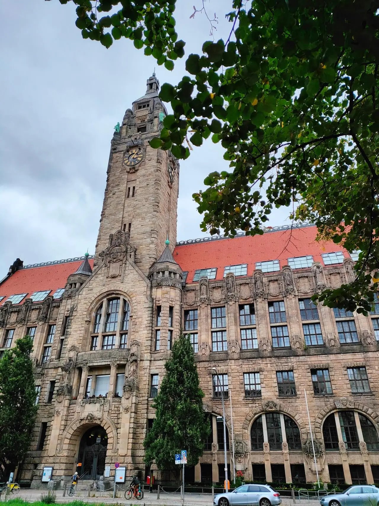 1280x1707  _flagship killer realme GT Master Edition запуск в Малайзии 