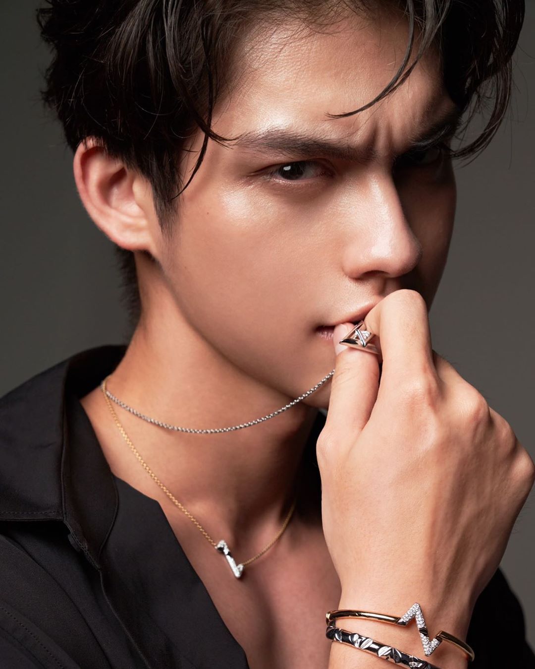 1080x1349  f4 Таиланд обои - обои Cave