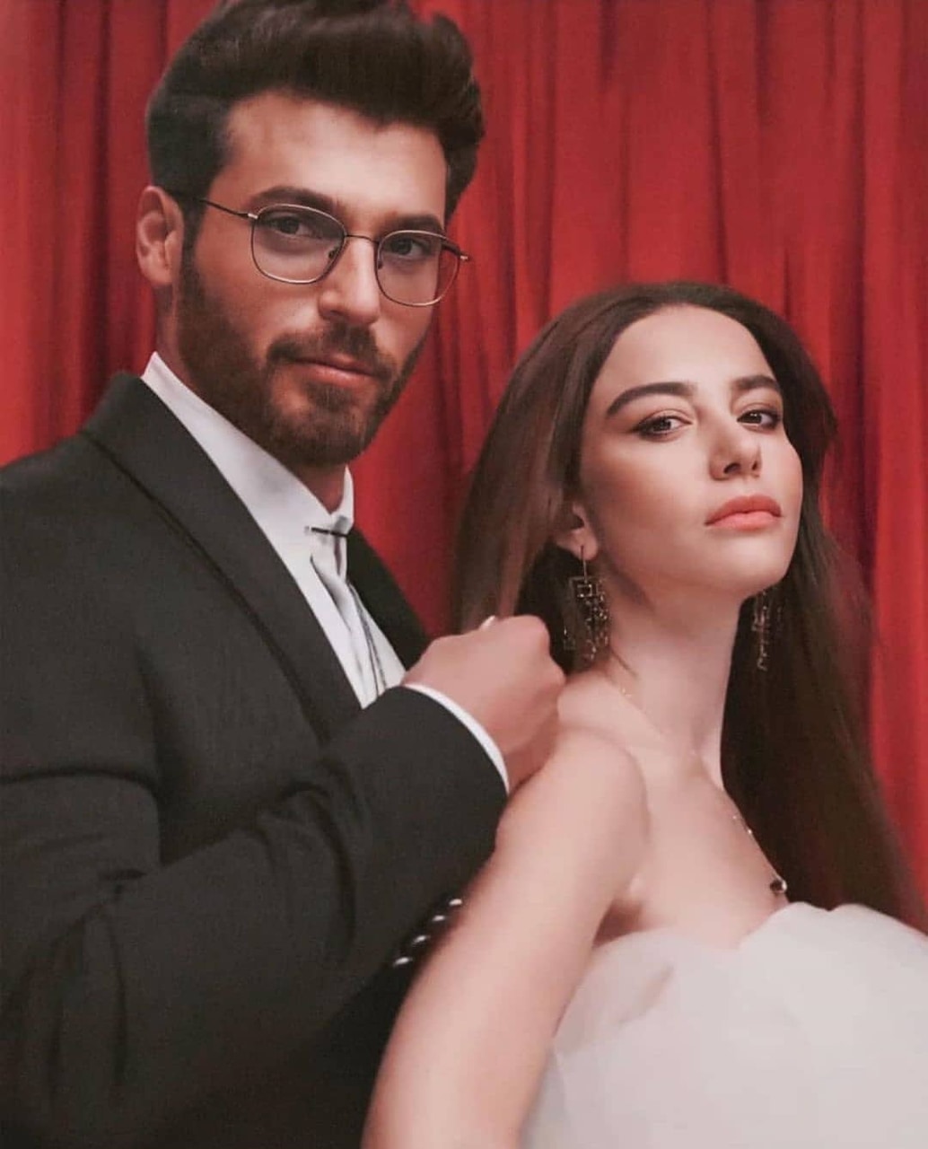 1034x1280  141 Изображения о 𝑶𝒛𝒈𝒖𝒓 \ u0026 𝑬𝒛𝒈𝒊 / 𝐵𝑎𝑦 𝑌𝑎𝑛𝑙𝑖𝑠 на сердце это | Узнать больше о Bay Yanlis, Ozge Gurel и Can Yaman