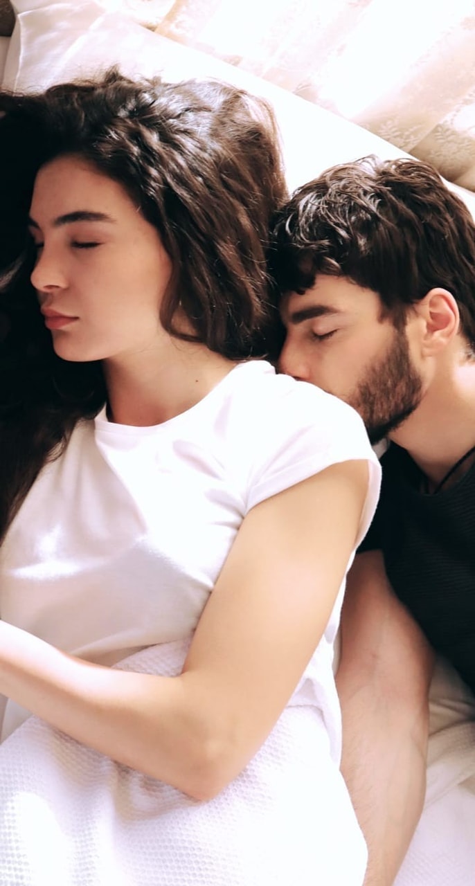 686x1280  32 Изображения о Hercai на сердце это | Увидеть больше о Hercai 