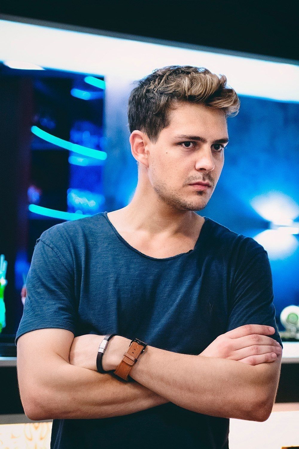 1000x1500  Милос Бикович - IMDB