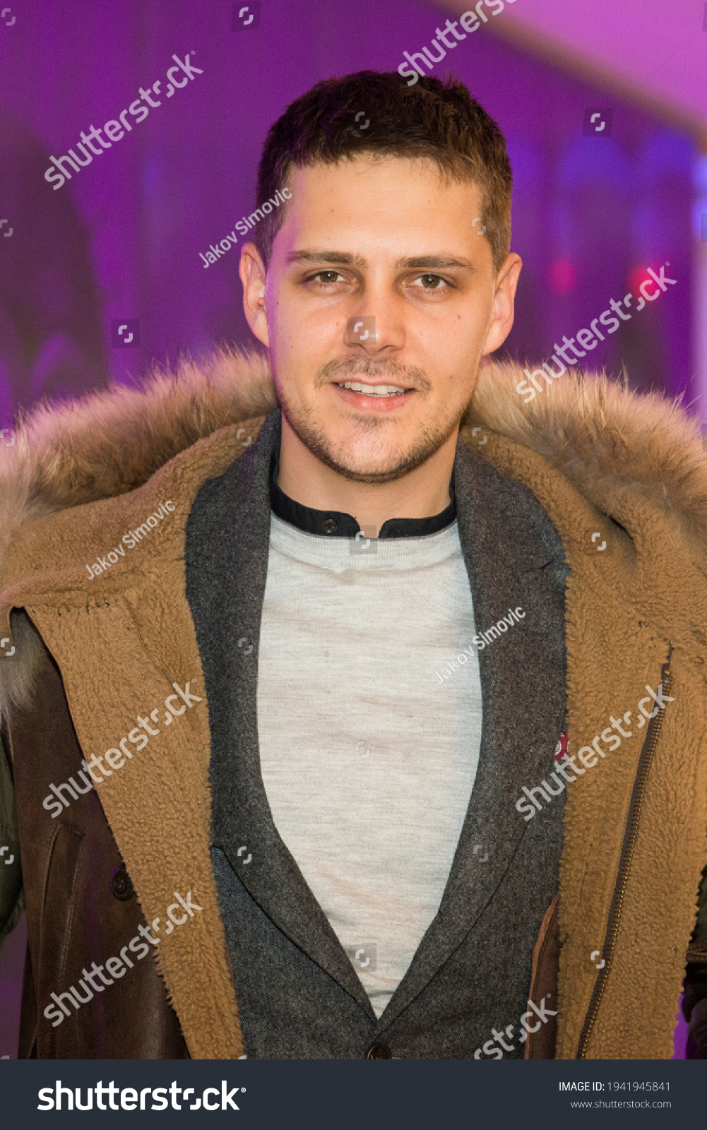 1001x1600  Model Detailseite | Модели Übersicht |. В моделях ® 