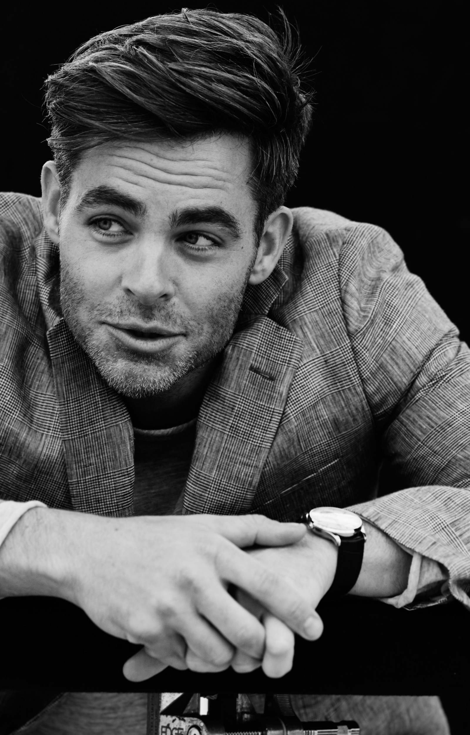 1600x2500  chris pine обои hd download