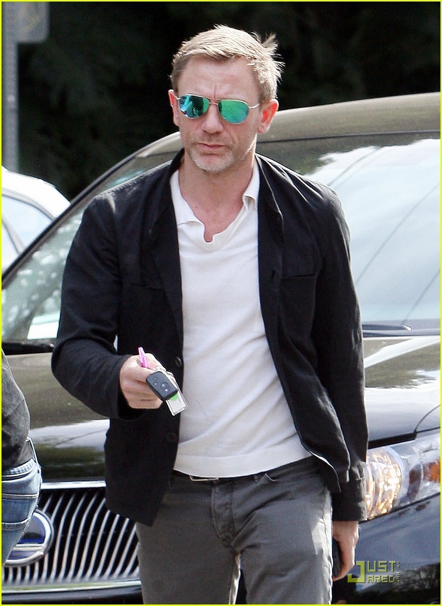 890x1222  daniel Craig HD обои, фоны 