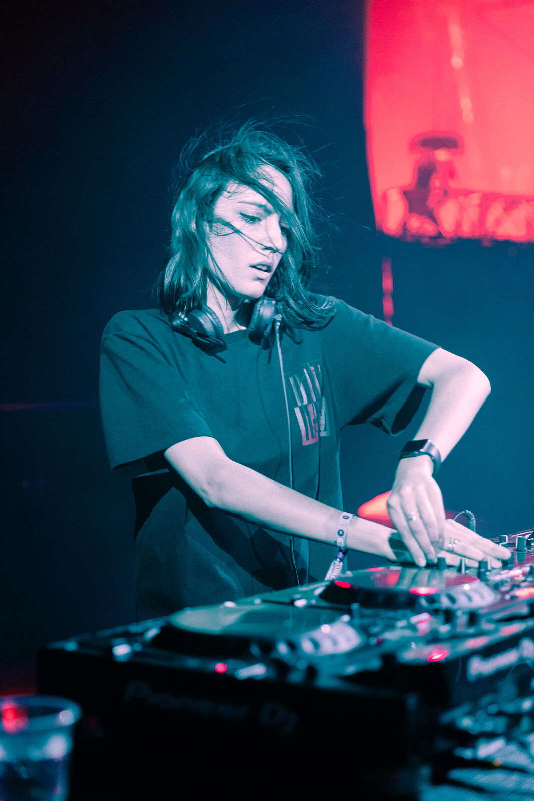 1067x1600  moved to @goldscreensx - Amelie Poulain LockScreens