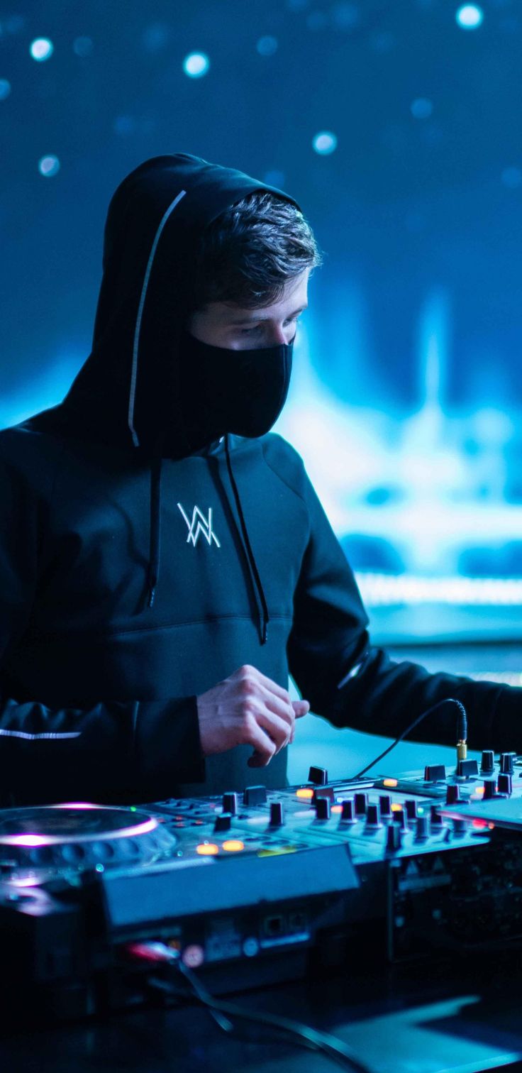 9+ Alan Walker обои на телефон от garri66