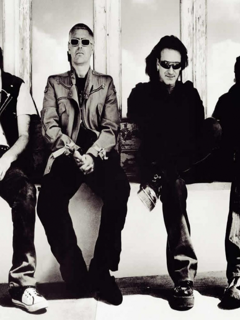 768x1024  BONO (Подробная информация, ноябрь 2001) - U2 Фото (31484786) - FANPOP