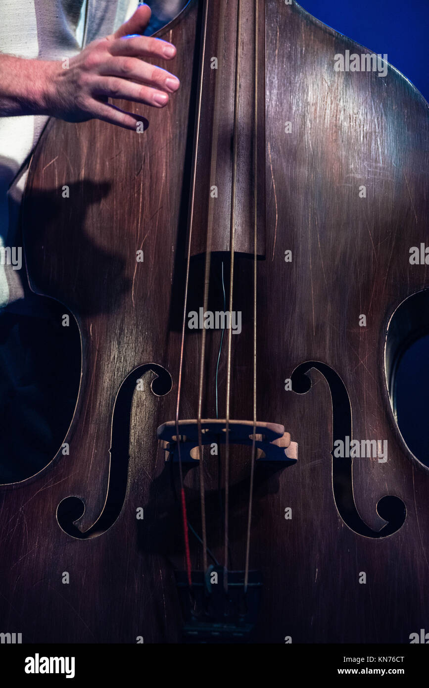 867x1390   Double Bass 1080p, 2k, 4K, 5K HD Wallpapers Скачать бесплатно, сортировать по релевантности | Обои Flare