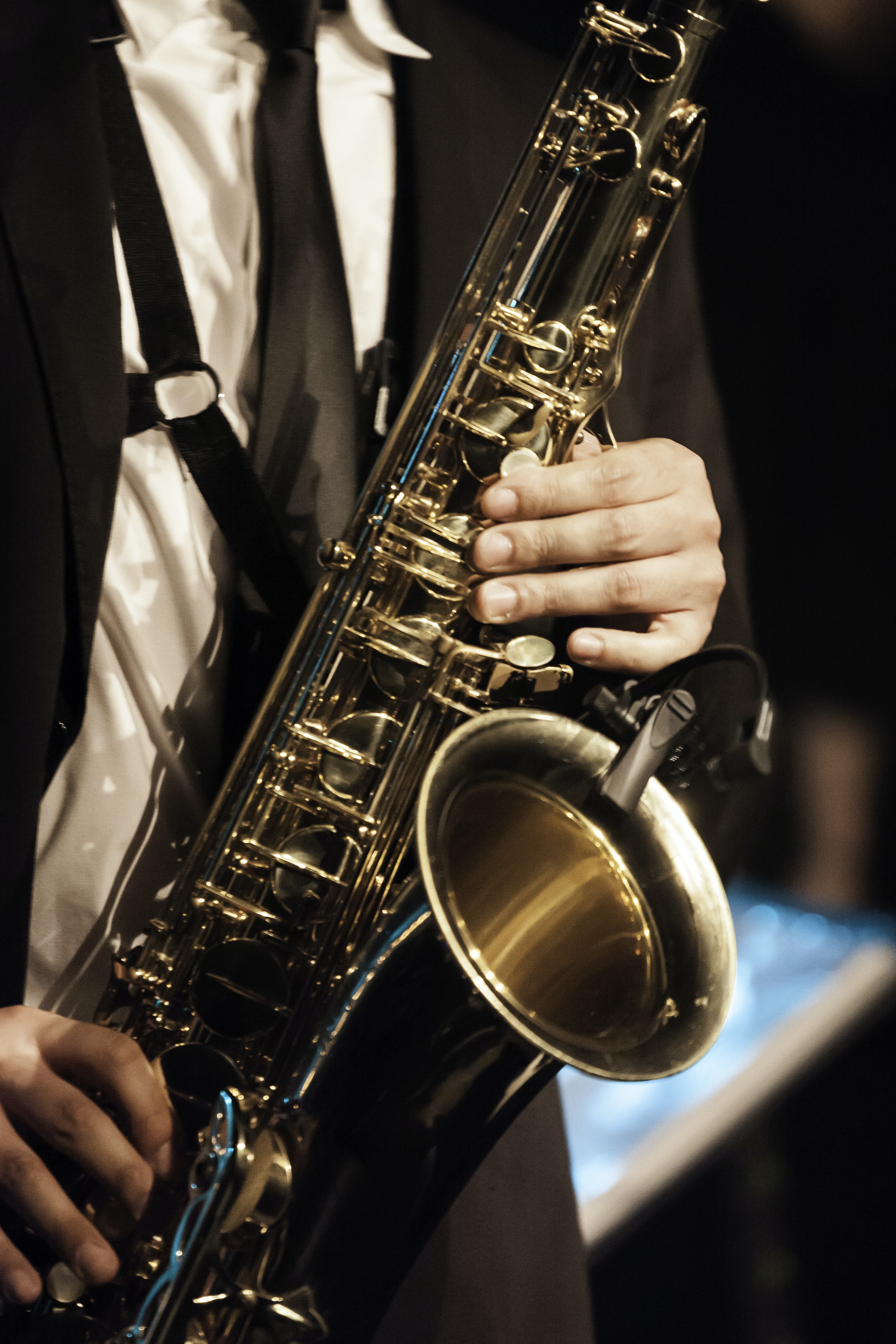 3193x4790  saxophonist Pictures | Скачать бесплатные изображения на Unsplash